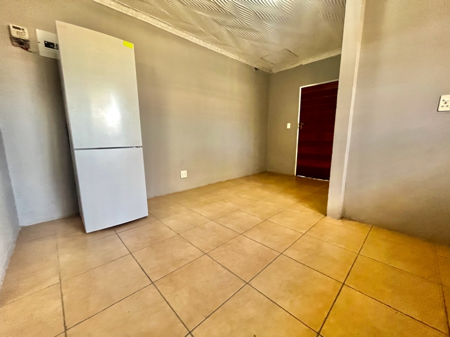 To Let 1 Bedroom Property for Rent in President Park Gauteng