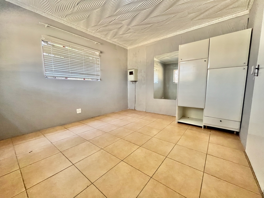 To Let 1 Bedroom Property for Rent in President Park Gauteng