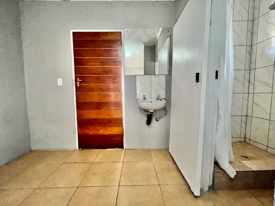 To Let 1 Bedroom Property for Rent in President Park Gauteng