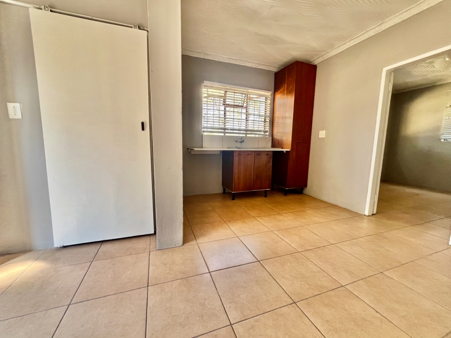 To Let 1 Bedroom Property for Rent in President Park Gauteng