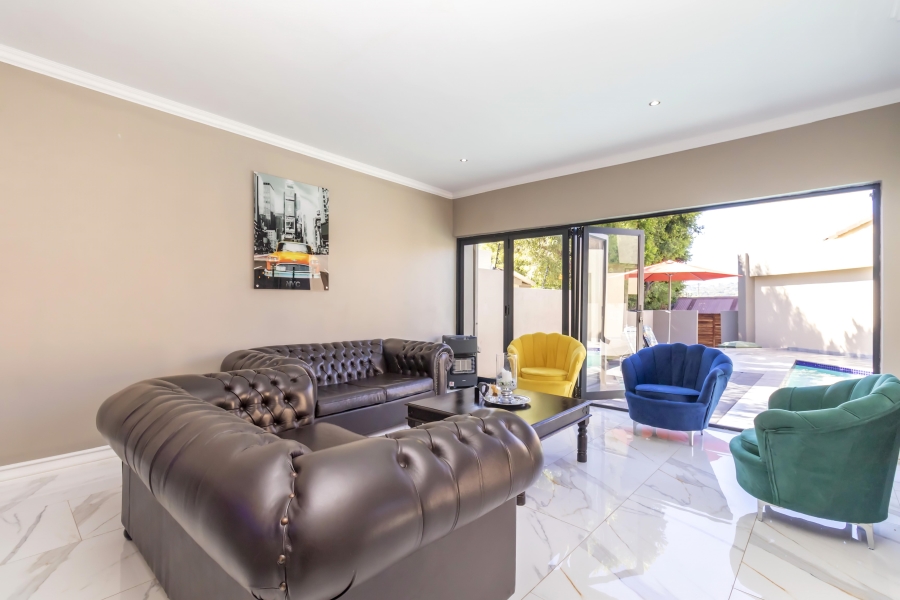 3 Bedroom Property for Sale in Hurlingham Manor Gauteng