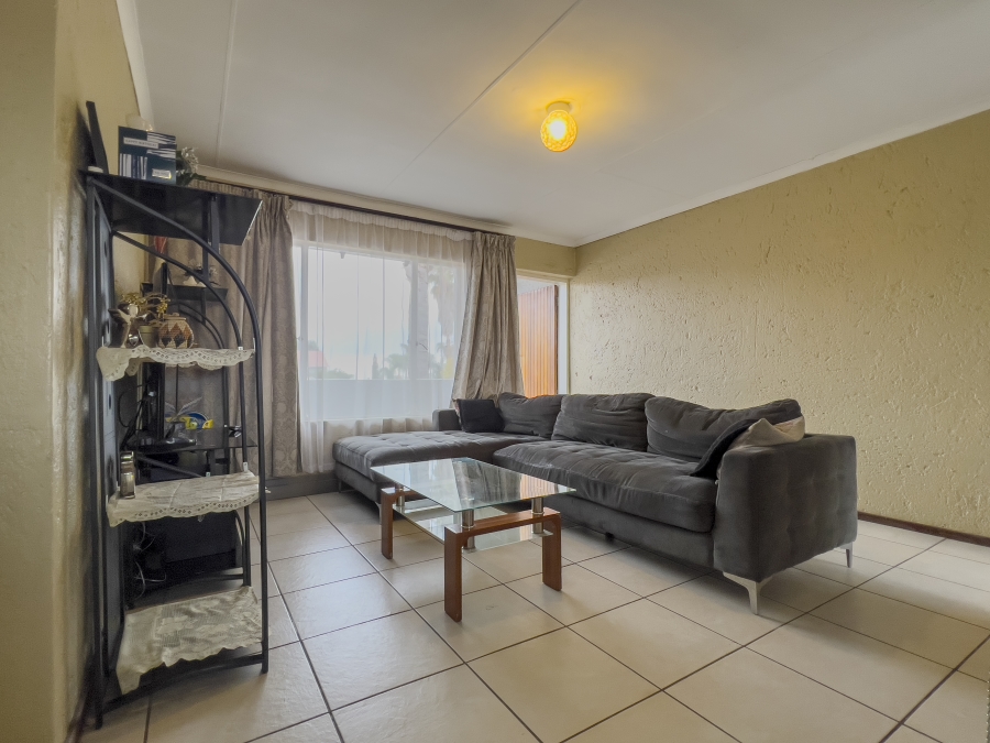 3 Bedroom Property for Sale in Glen Marais Gauteng