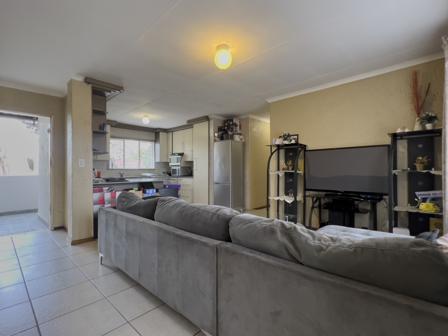 3 Bedroom Property for Sale in Glen Marais Gauteng