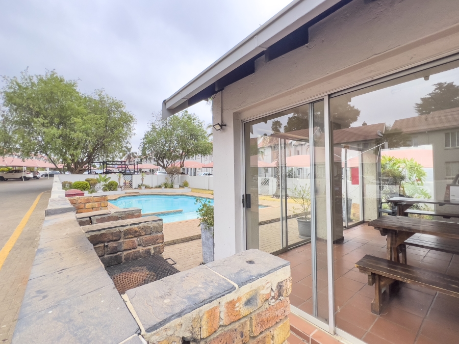 3 Bedroom Property for Sale in Glen Marais Gauteng