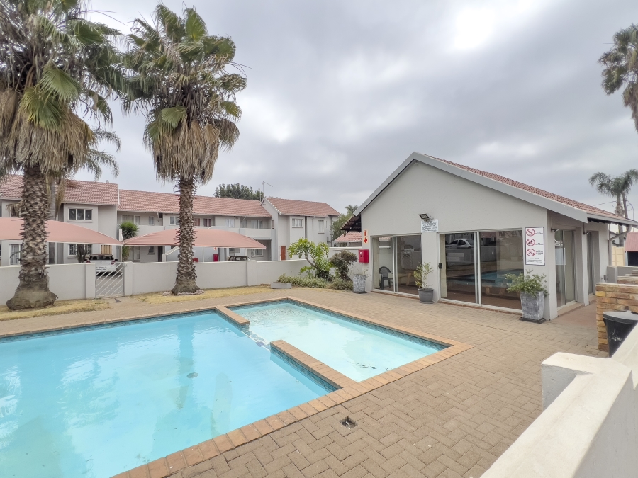 3 Bedroom Property for Sale in Glen Marais Gauteng