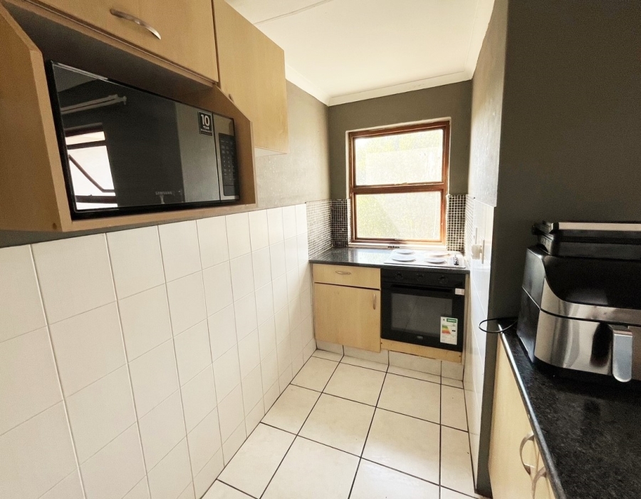 1 Bedroom Property for Sale in Sandown Gauteng