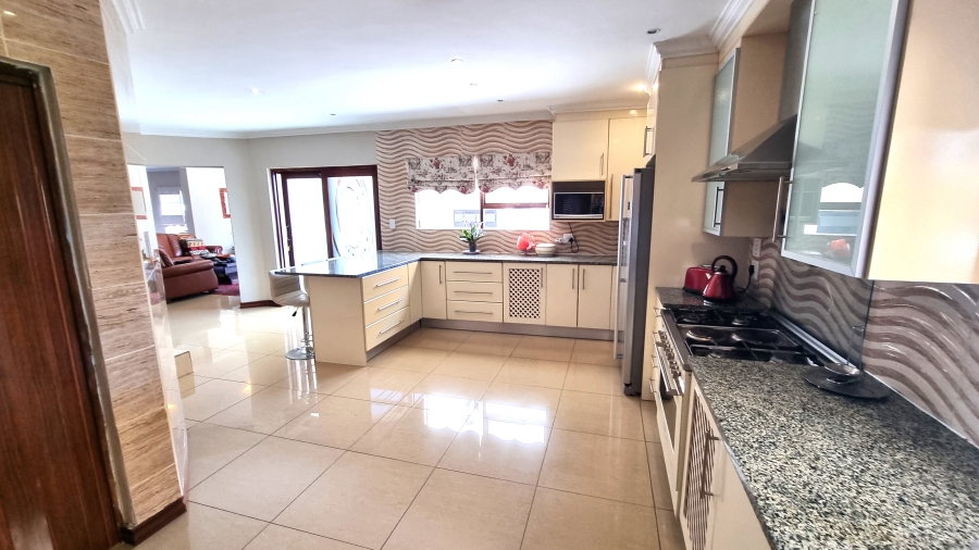 4 Bedroom Property for Sale in Six Fountains Residential Estate Gauteng