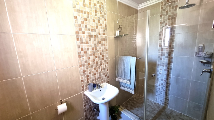 4 Bedroom Property for Sale in Six Fountains Residential Estate Gauteng