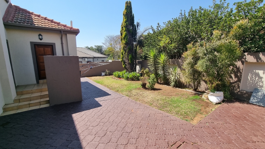 4 Bedroom Property for Sale in Six Fountains Residential Estate Gauteng