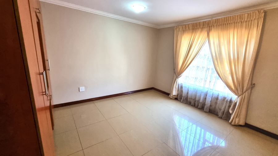 4 Bedroom Property for Sale in Six Fountains Residential Estate Gauteng