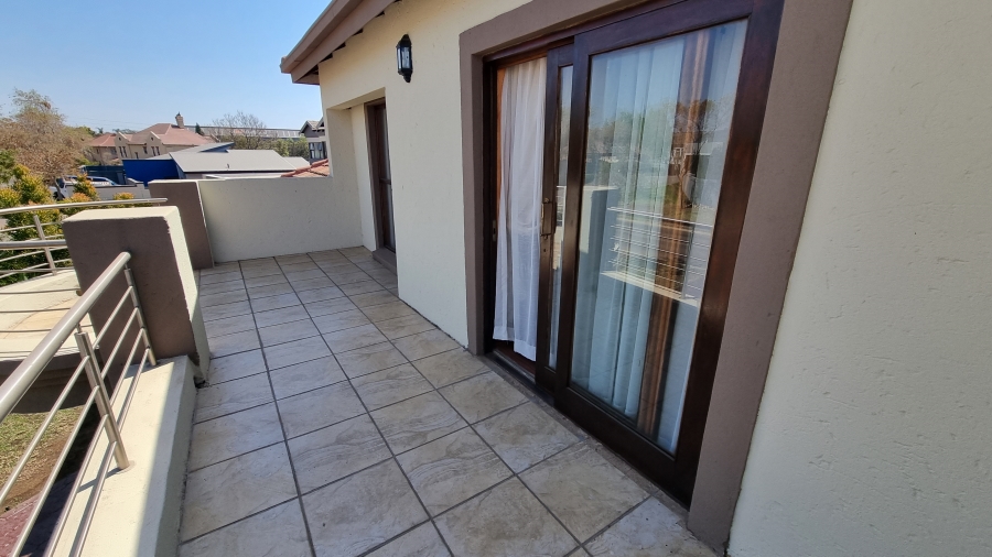 4 Bedroom Property for Sale in Six Fountains Residential Estate Gauteng