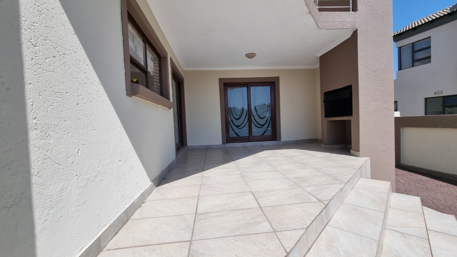 4 Bedroom Property for Sale in Six Fountains Residential Estate Gauteng