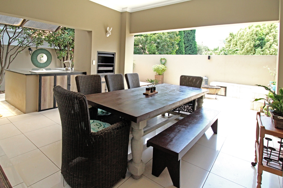 3 Bedroom Property for Sale in Broadacres Gauteng