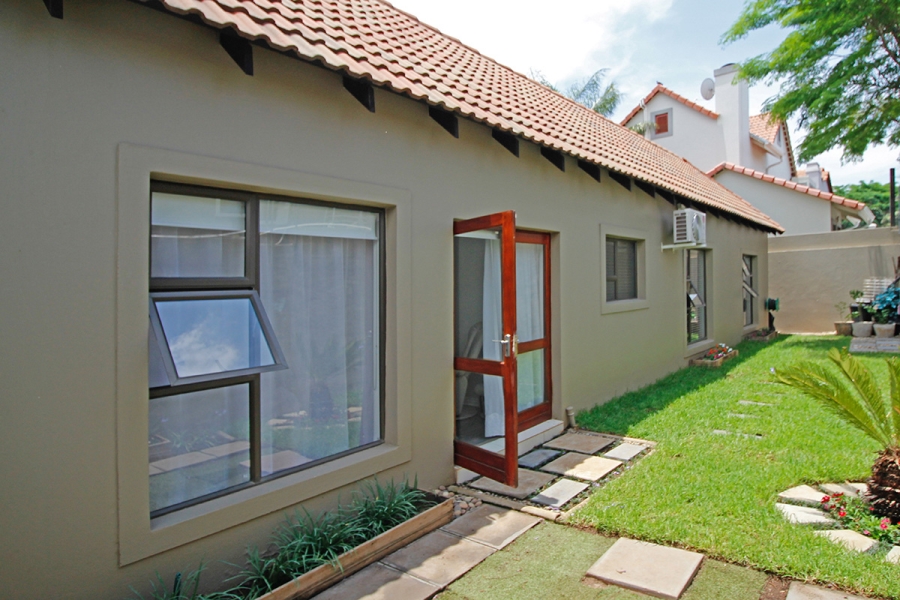 3 Bedroom Property for Sale in Broadacres Gauteng