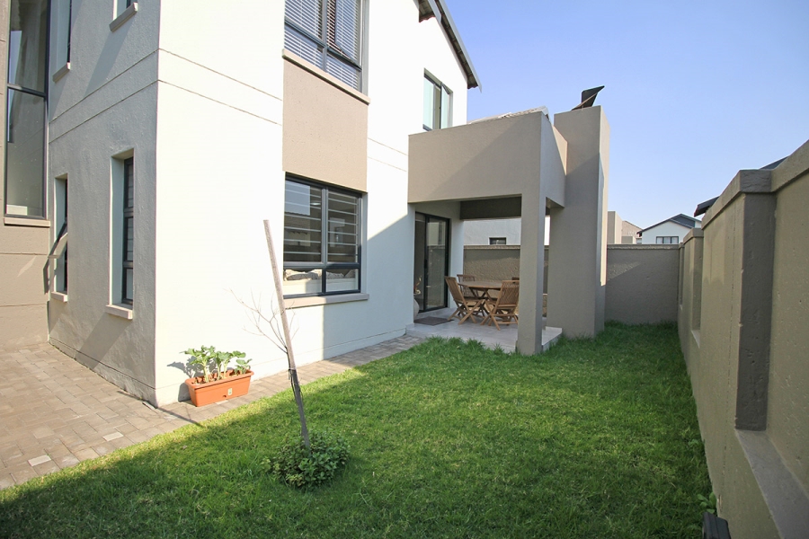 3 Bedroom Property for Sale in Broadacres Gauteng