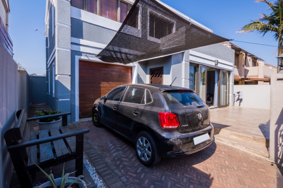 3 Bedroom Property for Sale in Hurlyvale Gauteng