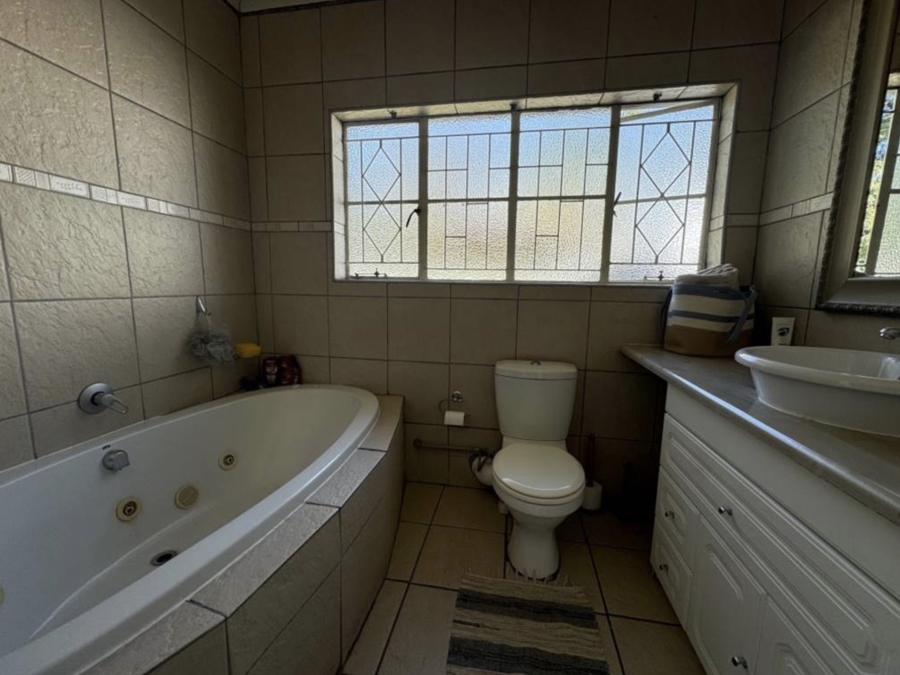 4 Bedroom Property for Sale in Eden Glen Gauteng