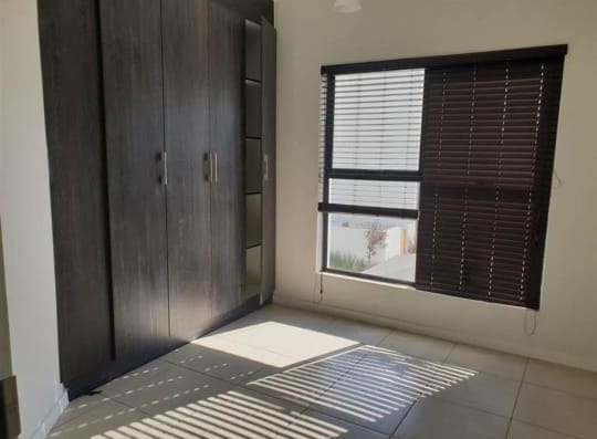 To Let 1 Bedroom Property for Rent in Modderfontein Gauteng