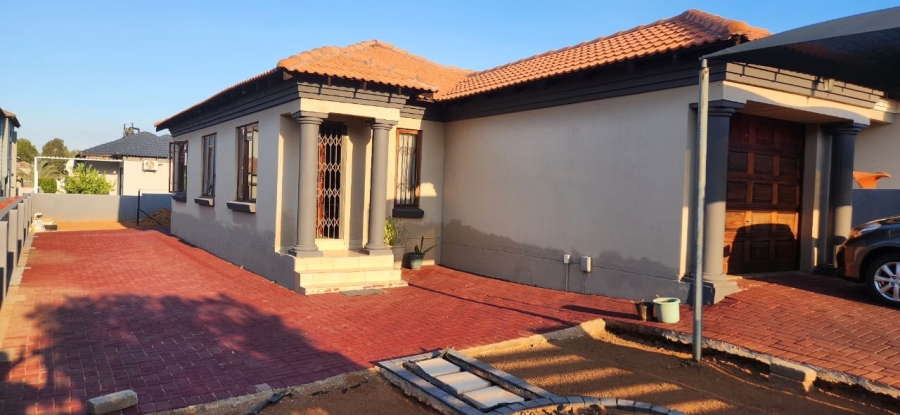 3 Bedroom Property for Sale in Amandasig Gauteng