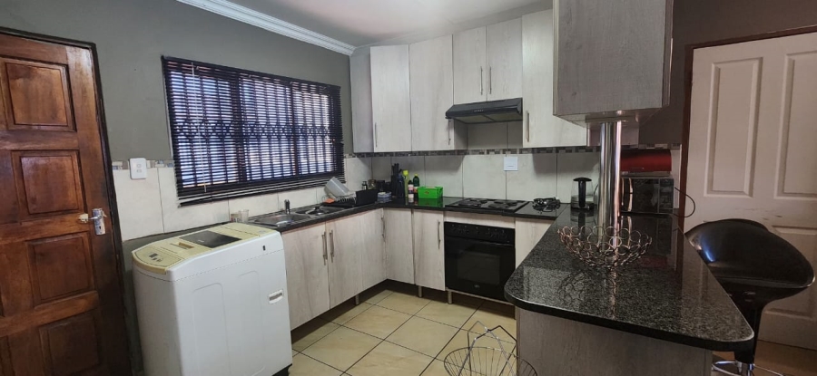 3 Bedroom Property for Sale in Amandasig Gauteng