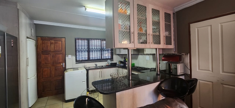 3 Bedroom Property for Sale in Amandasig Gauteng