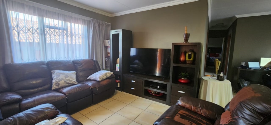 3 Bedroom Property for Sale in Amandasig Gauteng