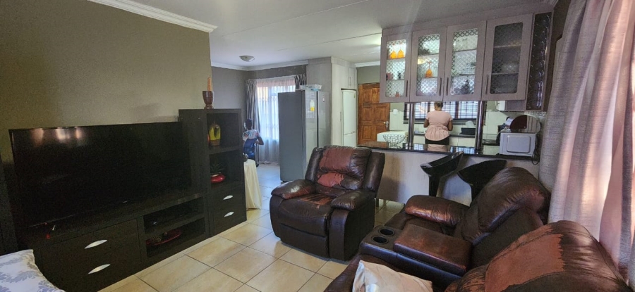 3 Bedroom Property for Sale in Amandasig Gauteng