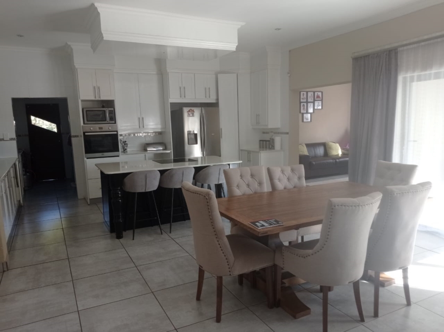 4 Bedroom Property for Sale in Amandasig Gauteng