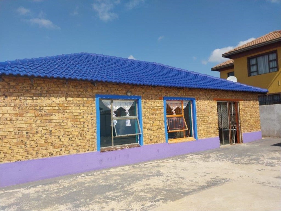 4 Bedroom Property for Sale in Karenpark Gauteng