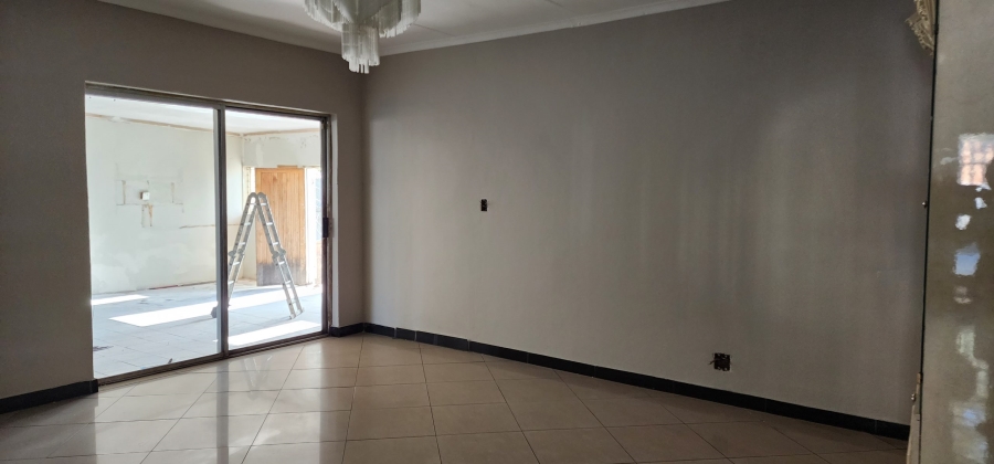 3 Bedroom Property for Sale in West Park Gauteng