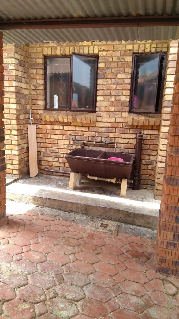 2 Bedroom Property for Sale in Danville Gauteng