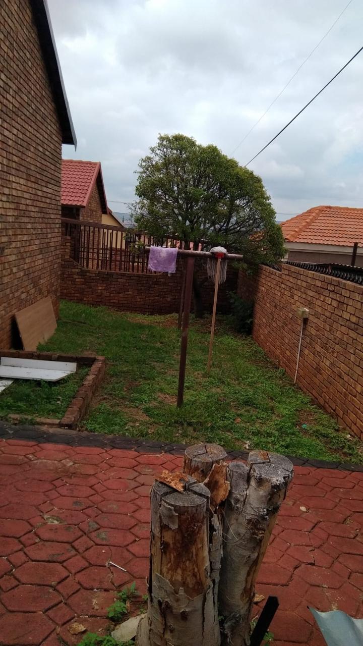 2 Bedroom Property for Sale in Danville Gauteng