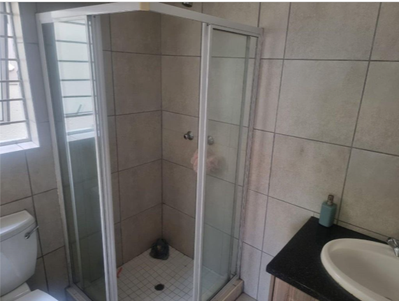 2 Bedroom Property for Sale in Sunninghill Gauteng