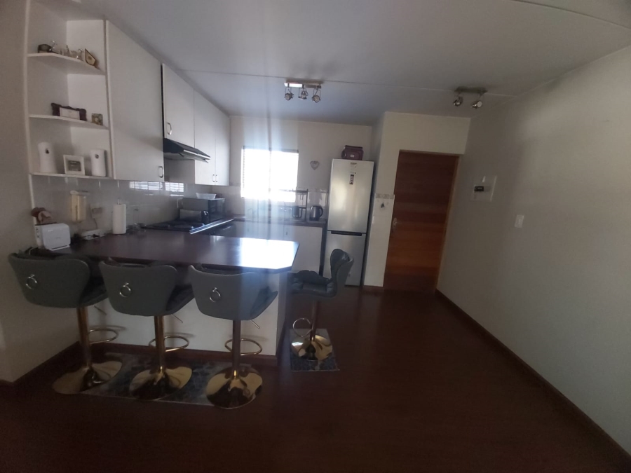 To Let 2 Bedroom Property for Rent in Morningside Gauteng