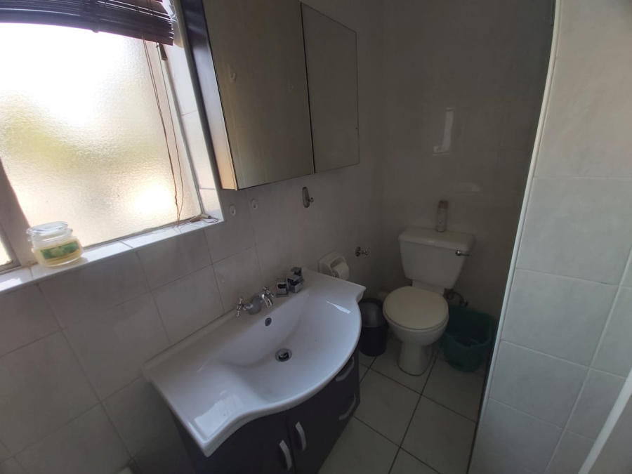 To Let 2 Bedroom Property for Rent in Morningside Gauteng