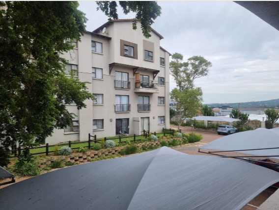 1 Bedroom Property for Sale in Sunninghill Gauteng