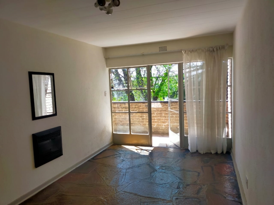 1 Bedroom Property for Sale in Windsor East Gauteng