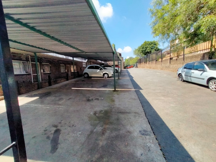 1 Bedroom Property for Sale in Windsor East Gauteng