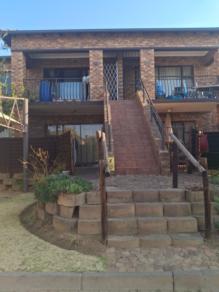 3 Bedroom Property for Sale in Sonneveld Gauteng