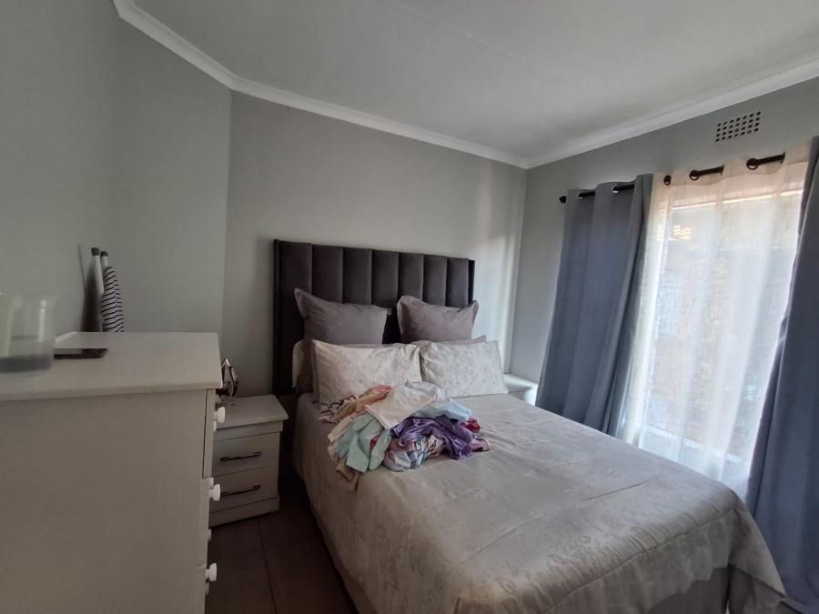 3 Bedroom Property for Sale in Sonneveld Gauteng