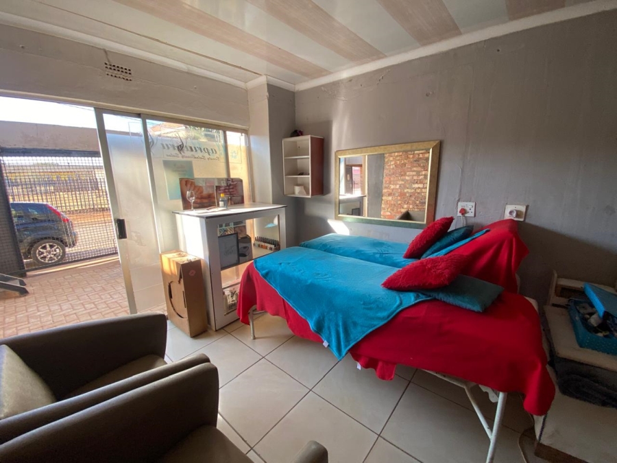 2 Bedroom Property for Sale in Orange Farm Gauteng