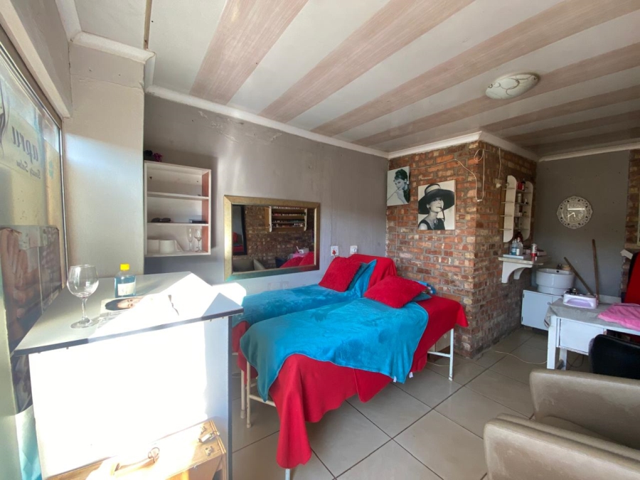 2 Bedroom Property for Sale in Orange Farm Gauteng