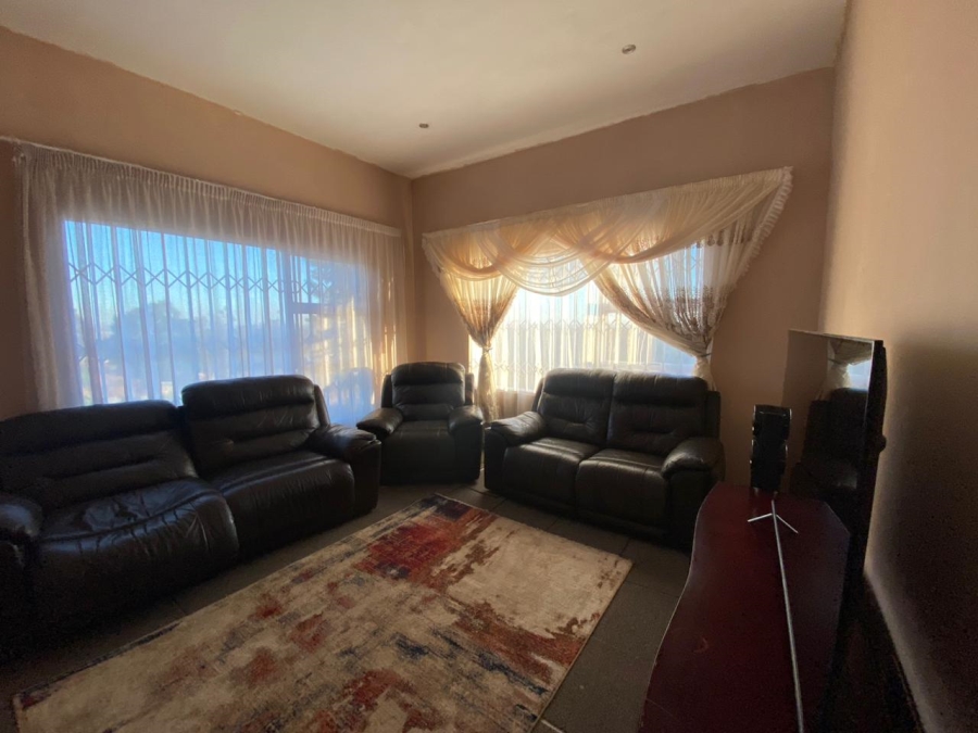 5 Bedroom Property for Sale in Ohenimuri Gauteng