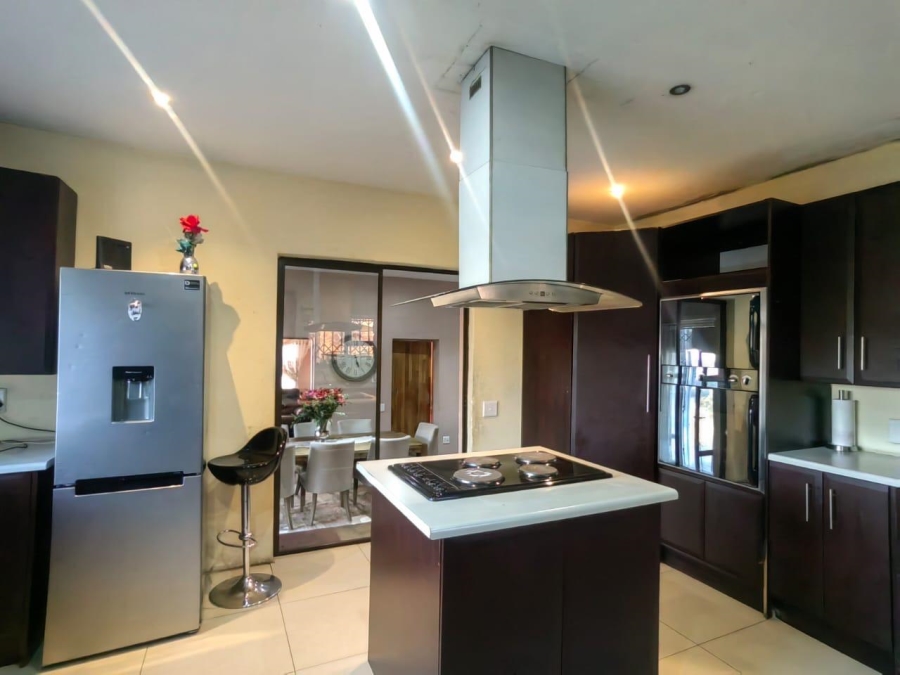 5 Bedroom Property for Sale in Ohenimuri Gauteng