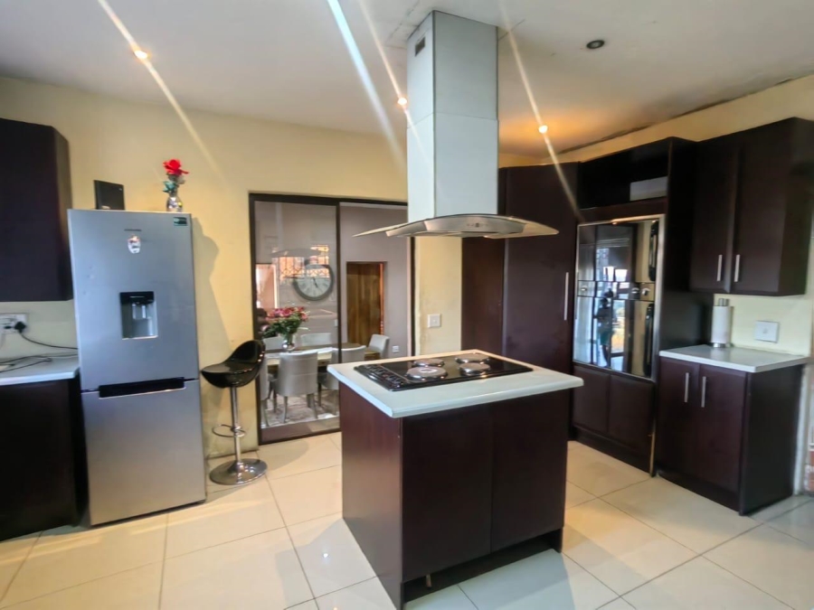 5 Bedroom Property for Sale in Ohenimuri Gauteng