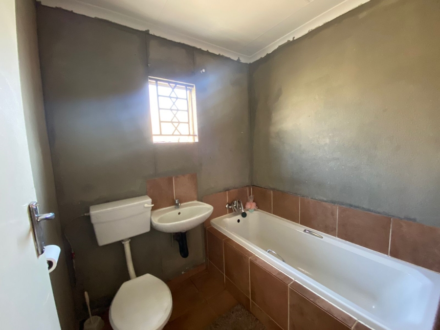 2 Bedroom Property for Sale in Stretford Gauteng