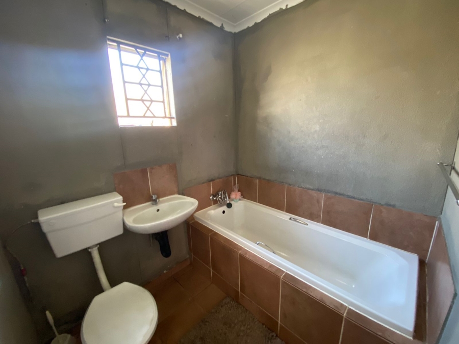 2 Bedroom Property for Sale in Stretford Gauteng