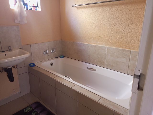 2 Bedroom Property for Sale in Gem Valley Gauteng