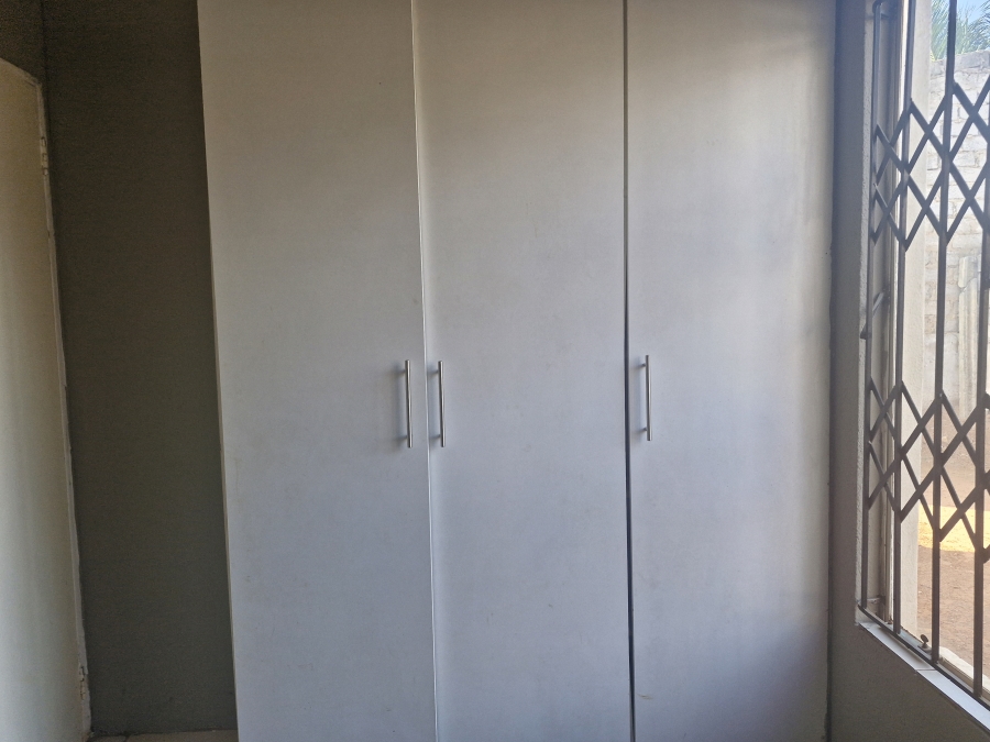 2 Bedroom Property for Sale in Gem Valley Gauteng