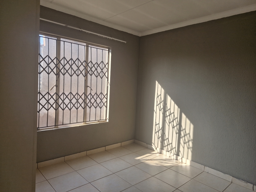 2 Bedroom Property for Sale in Gem Valley Gauteng